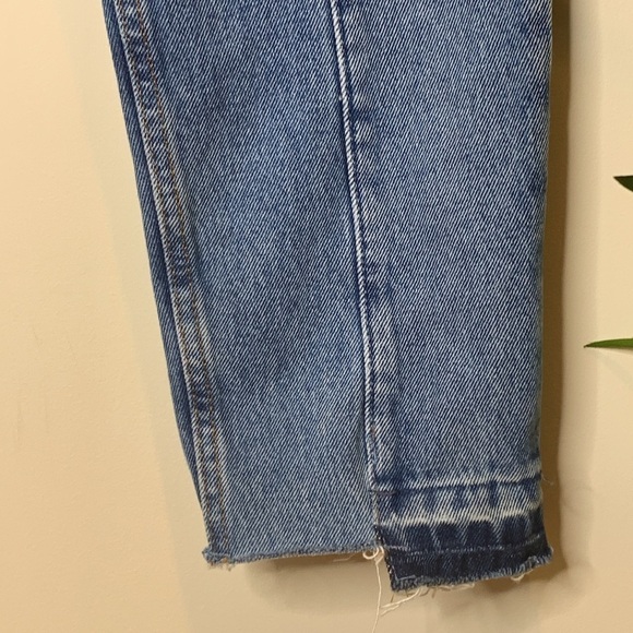 BDG + Urban Outfitters Dad Slim Tapered Fit Distressed Raw Step Hem Denim Jeans - Picture 6 of 17